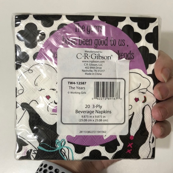 💄FREE💄Fun Party Napkins - Picture 2 of 5